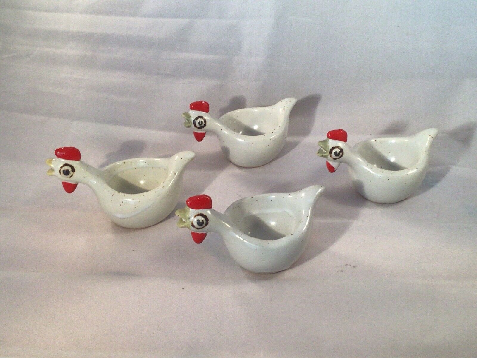 Vintage Set Of 4 Four Chicks Chickens Egg Cup Holders Hand Painted Ceramic