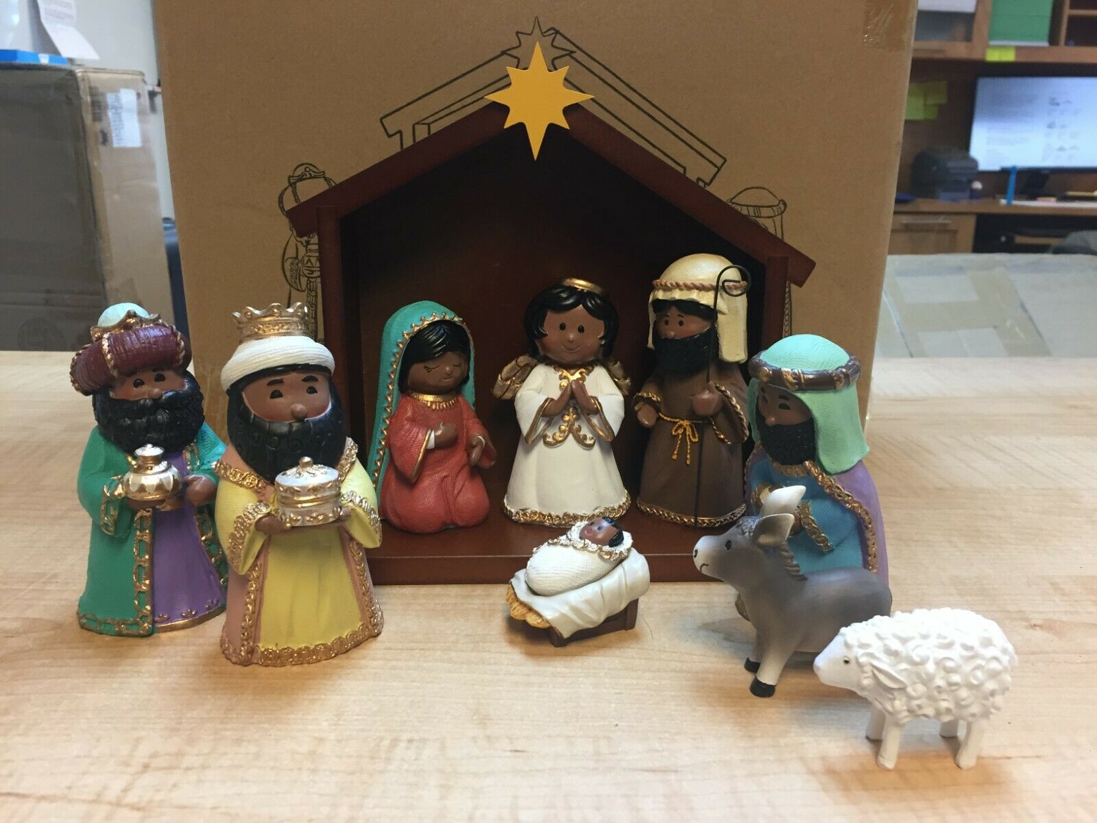 Member's Mark Children's 11-piece Nativity Set, Multicultural