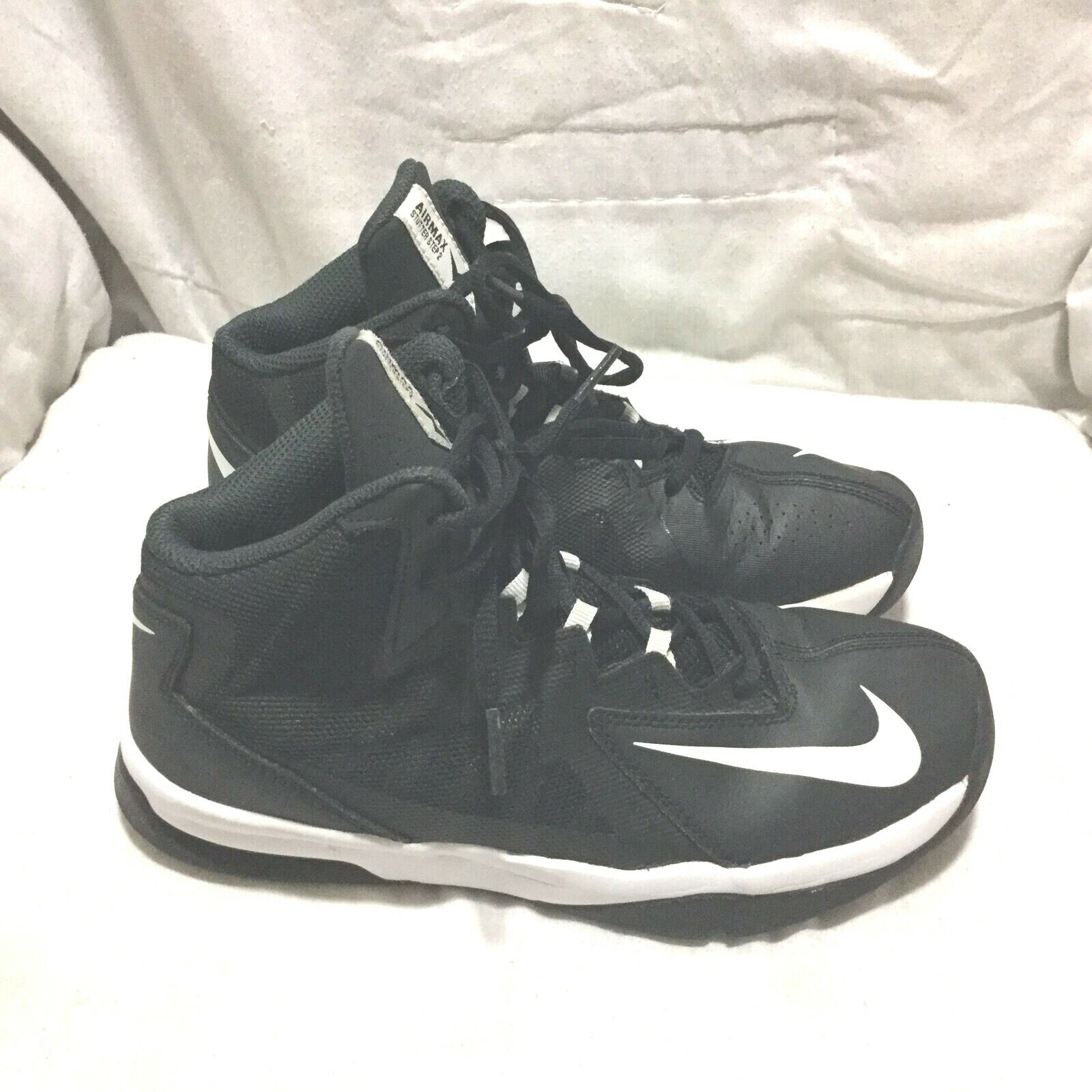 Nike Airmax Stutter Step 2 Basketball Shoes Black White ( Size 5y ) Youth