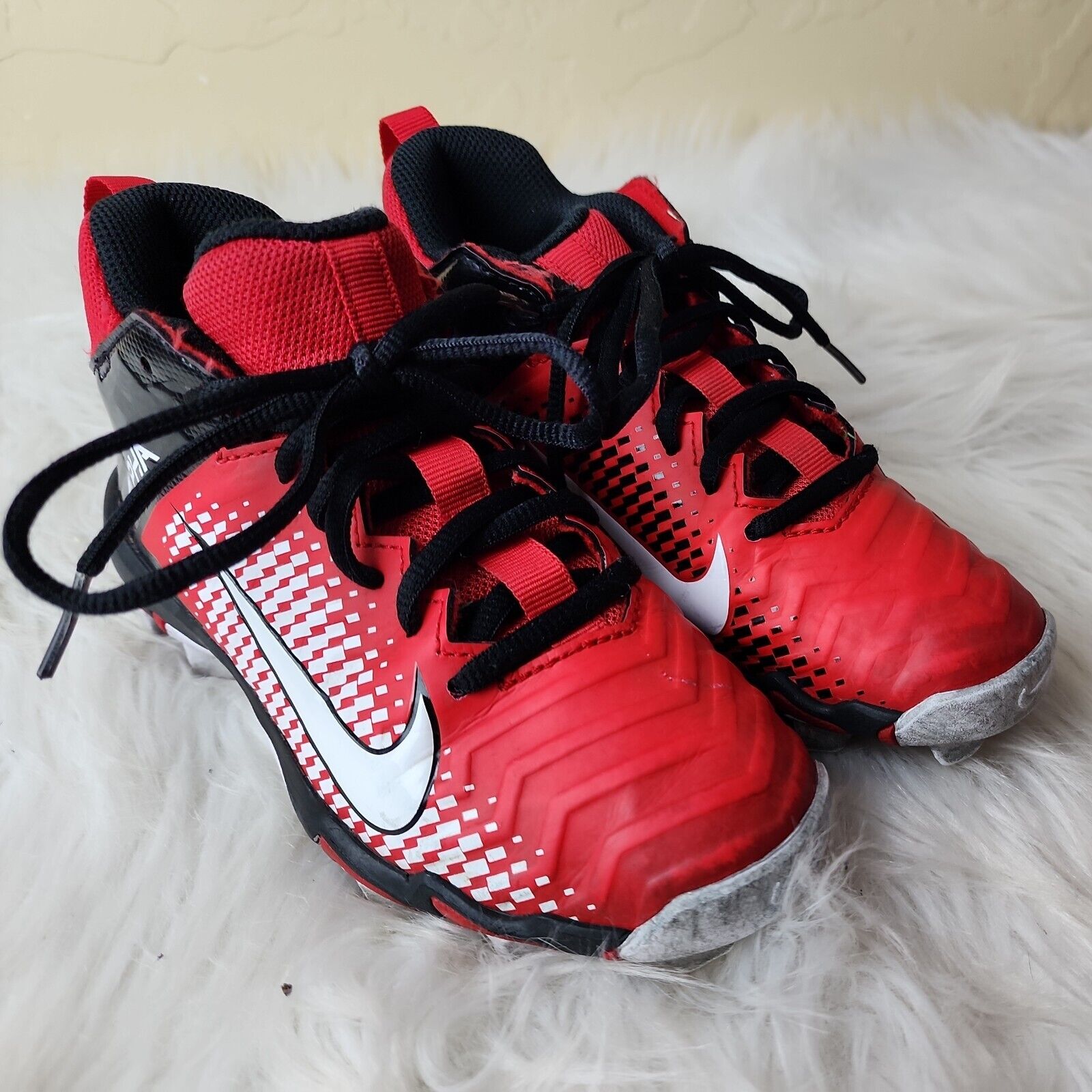 Nike Boys Alpha Menace Shark 2 AQ7654-601 Red Basketball Cleats Shoes Sneaker 1Y