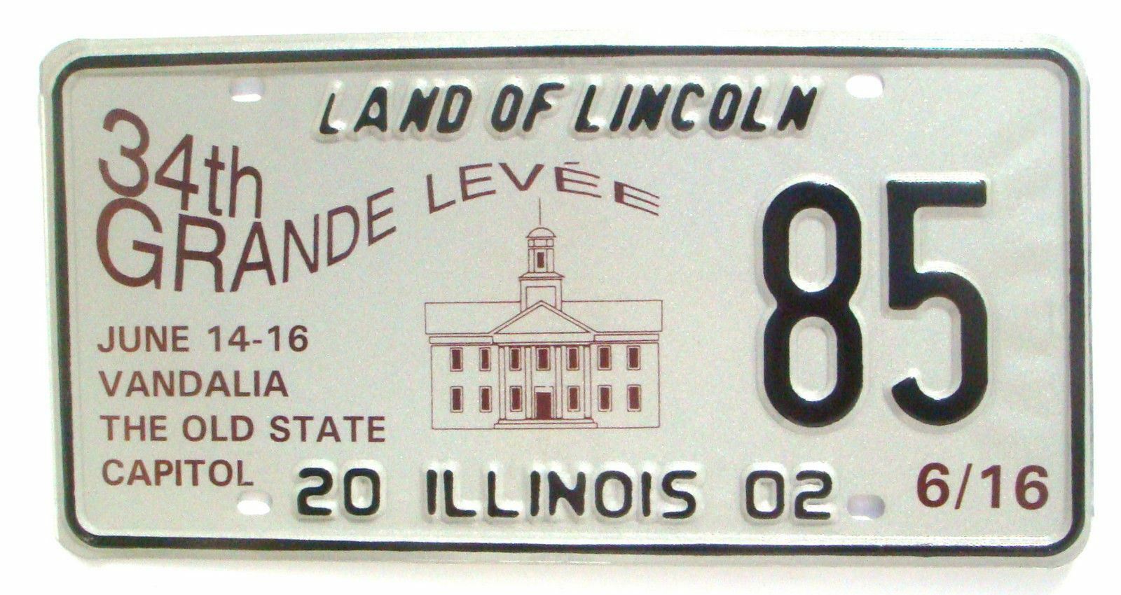Illinois 2002 Old Capitol License Plate Grande Levee Special Event Car Tag Bar